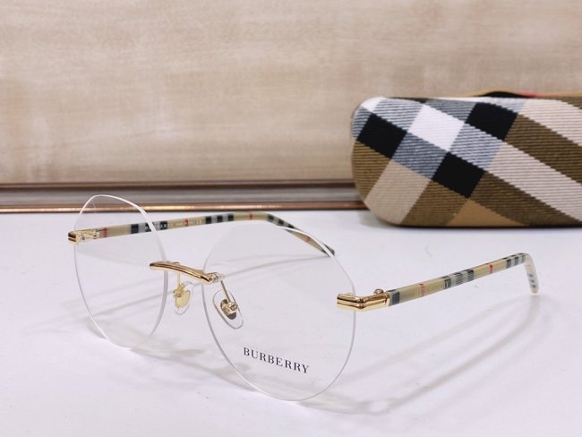 Burberry Sunglasses AAAA-888