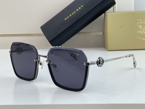 Burberry Sunglasses AAAA-726