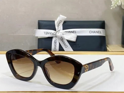 CHNL Sunglasses AAAA-259