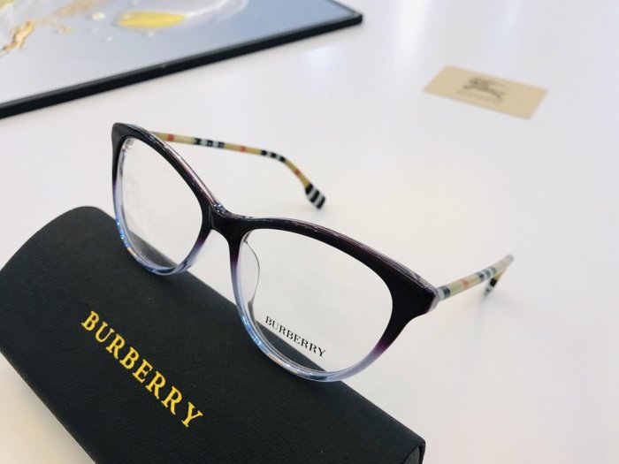 Burberry Sunglasses AAAA-427