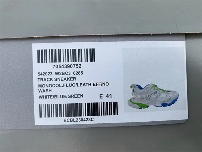 B 17FW Tripe-S High End Sneaker-208