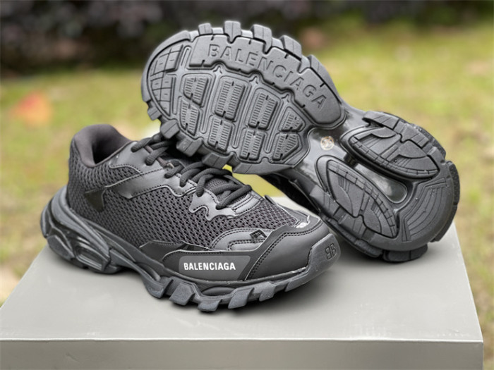 B 17FW Tripe-S High End Sneaker-278