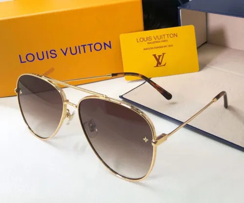 LV Sunglasses AAAA-924