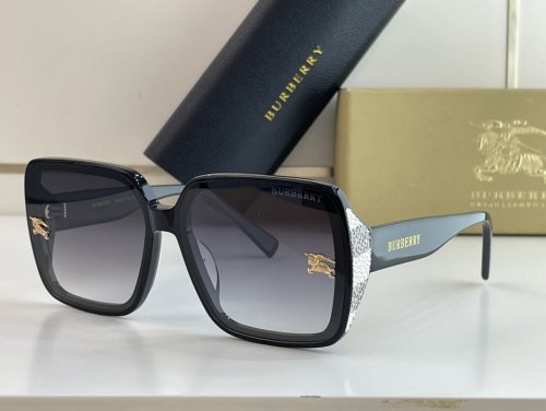 Burberry Sunglasses AAAA-442