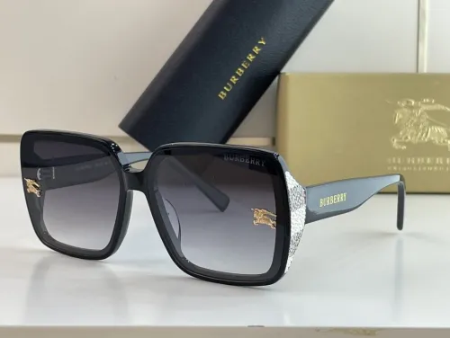 Burberry Sunglasses AAAA-442