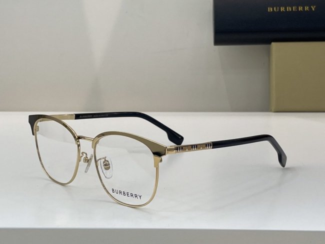Burberry Sunglasses AAAA-817
