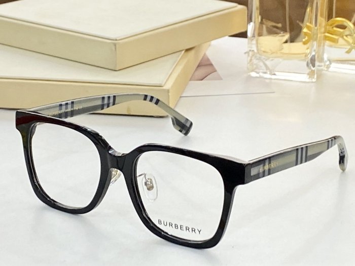 Burberry Sunglasses AAAA-1013