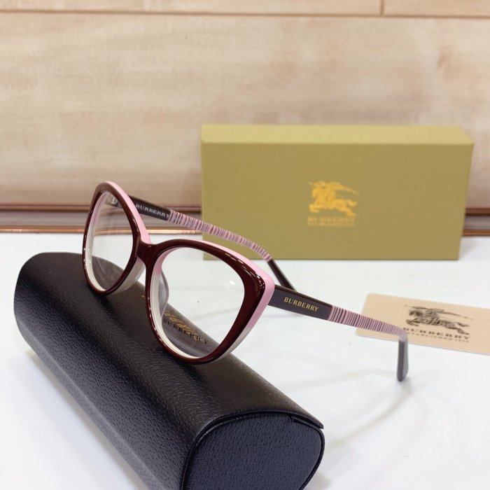 Burberry Sunglasses AAAA-1024