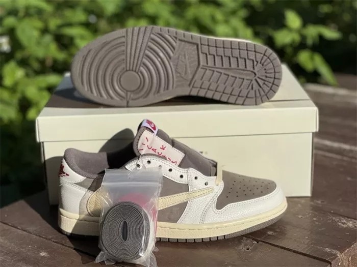 Authentic Travis Scott x Air Jordan 1 Low OG “Reverse Mocha”