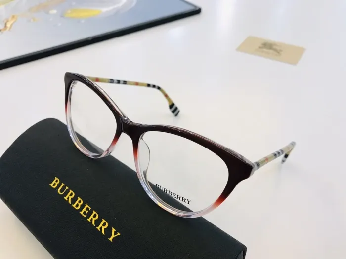 Burberry Sunglasses AAAA-429