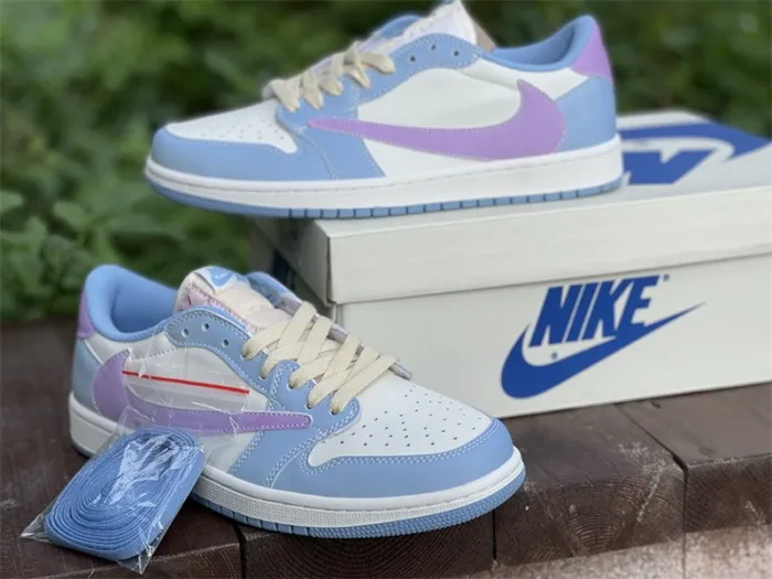 Authentic Travis Scott x Air Jordan 1 Low white discoloration