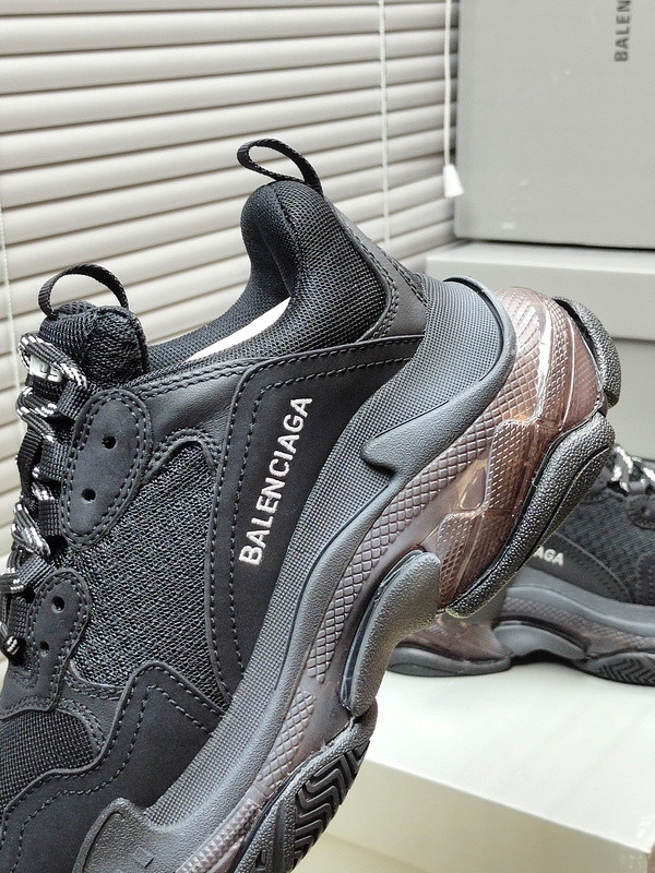 B 17FW Tripe-S High End Sneaker-294