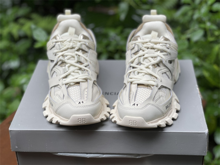 B 17FW Tripe-S High End Sneaker-296