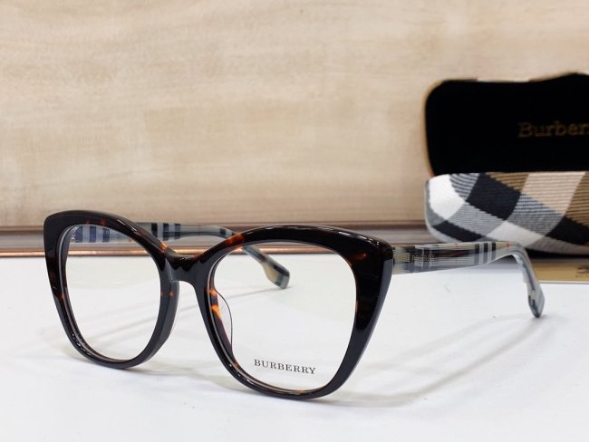 Burberry Sunglasses AAAA-947