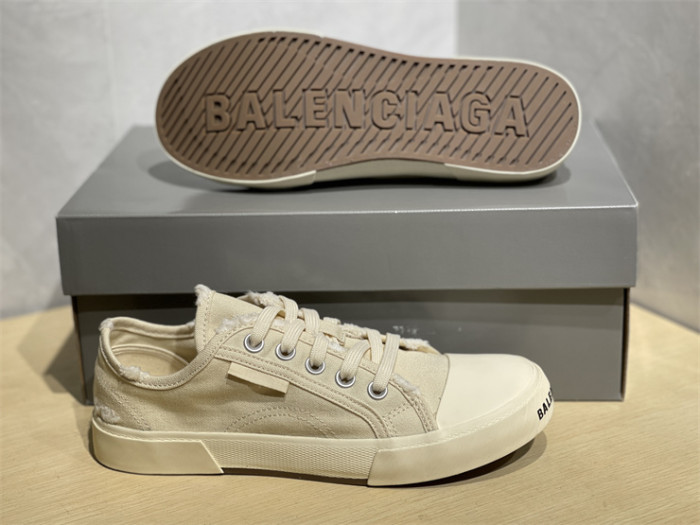 B 17FW Tripe-S High End Sneaker-281