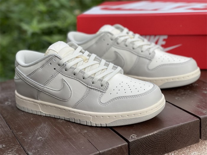 Authentic Nike Dunk Low“ Light Bone”