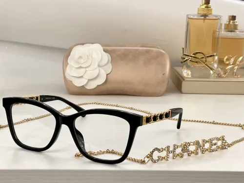 CHNL Sunglasses AAAA-543