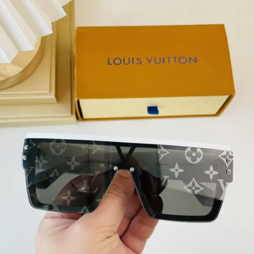 LV Sunglasses AAAA-709