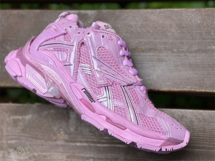 B 17FW Tripe-S High End Sneaker-298