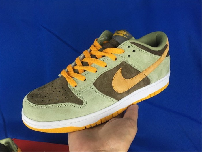 Authentic Nike Dunk Low SE “Dusty Olive”