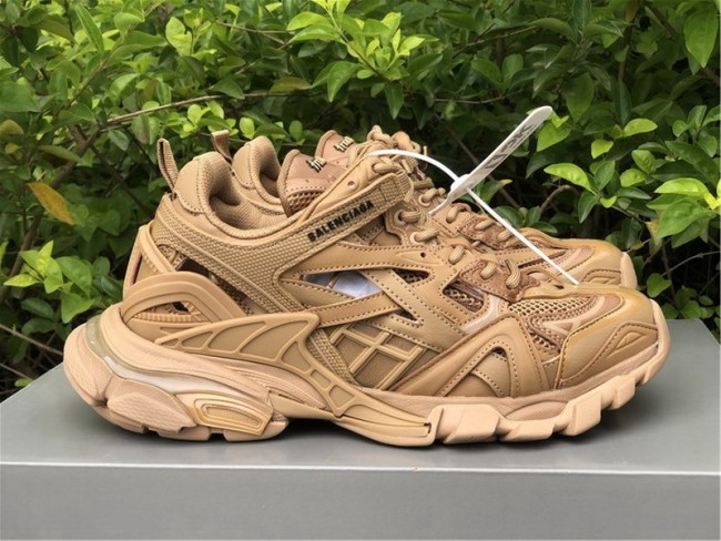 B 17FW Tripe-S High End Sneaker-213