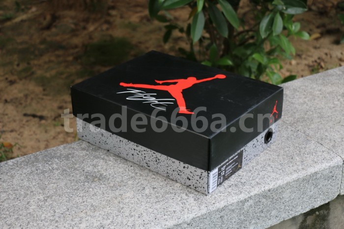 Authentic Air Jordan 4 “Fire Red” 2020