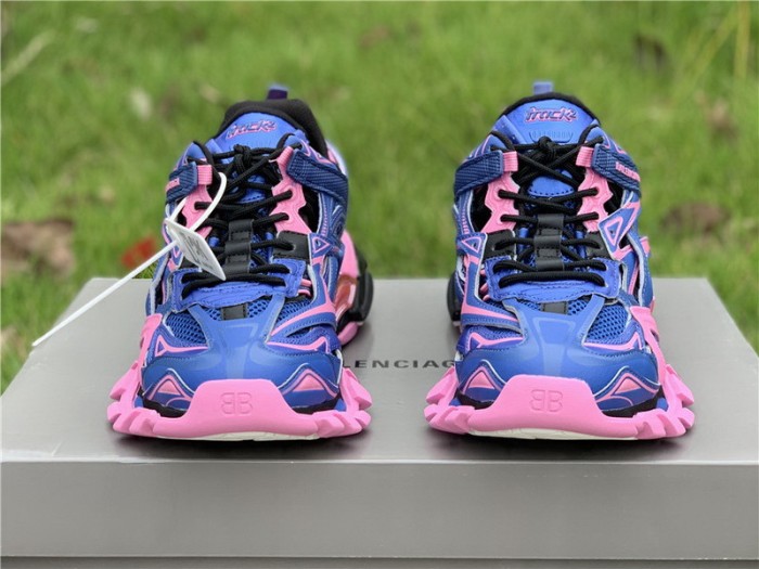 B 17FW Tripe-S High End Sneaker-185