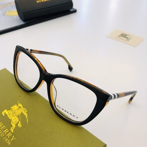 Burberry Sunglasses AAAA-311