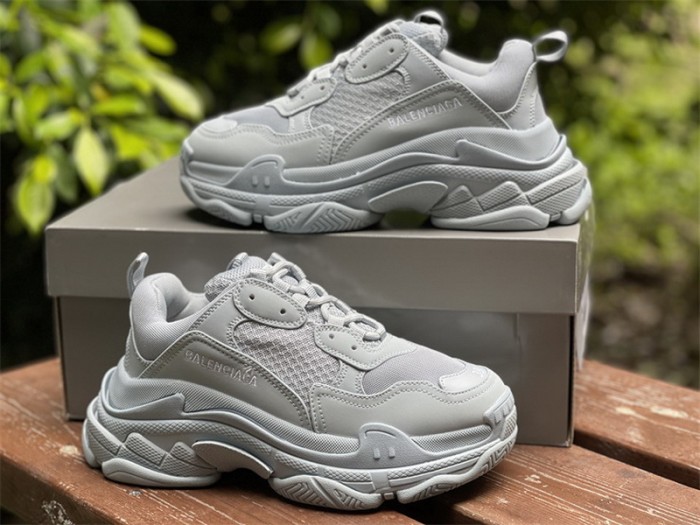 B 17FW Tripe-S High End Sneaker-265