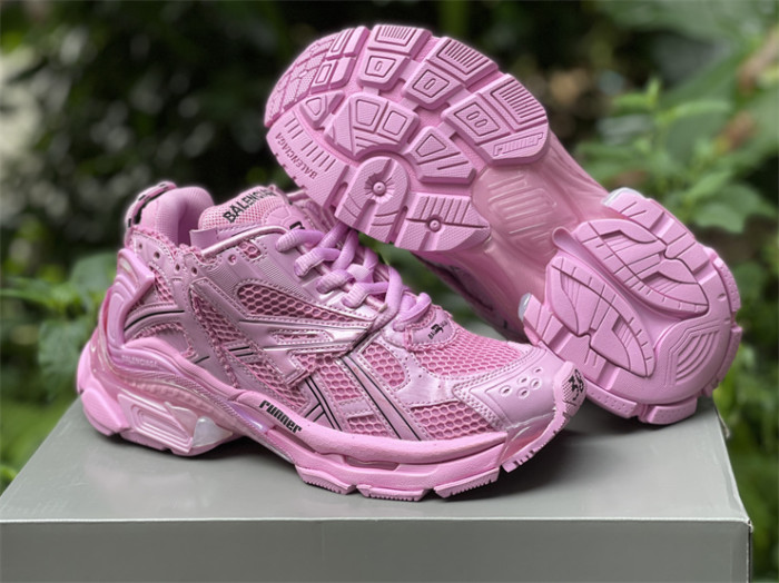 B 17FW Tripe-S High End Sneaker-298