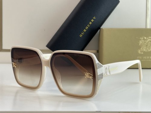 Burberry Sunglasses AAAA-440