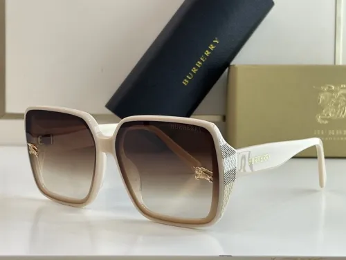 Burberry Sunglasses AAAA-440