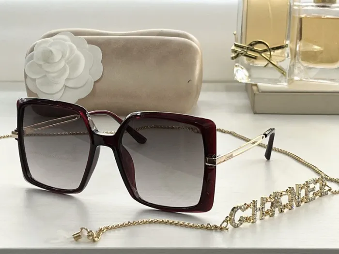 CHNL Sunglasses AAAA-504