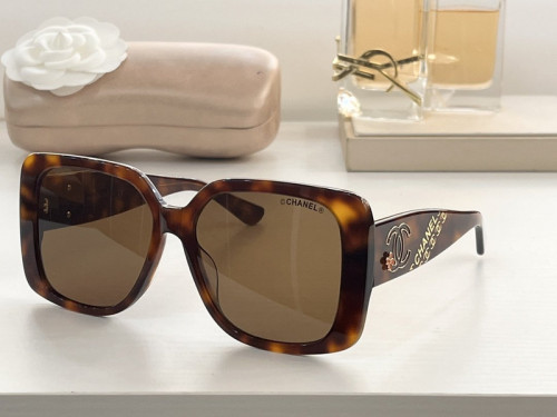 CHNL Sunglasses AAAA-471