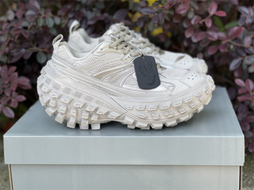 B 17FW Tripe-S High End Sneaker-276