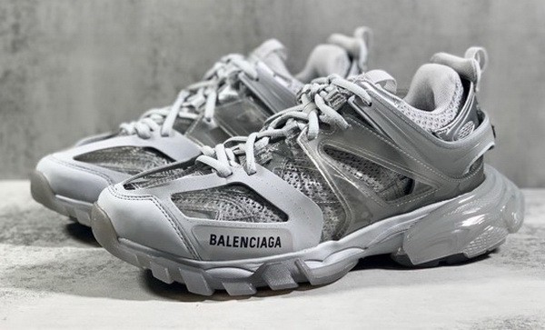 B 17FW Tripe-S High End Sneaker-247