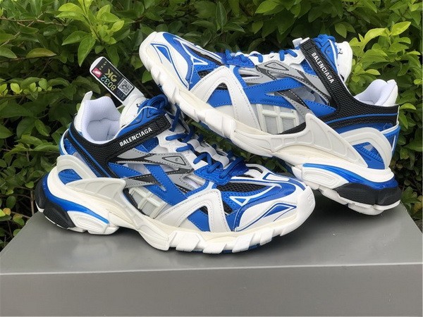 B 17FW Tripe-S High End Sneaker-212