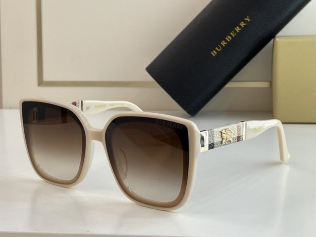 Burberry Sunglasses AAAA-600