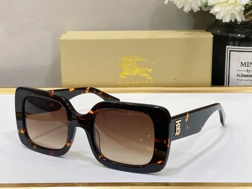 Burberry Sunglasses AAAA-192