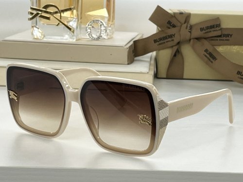 Burberry Sunglasses AAAA-334