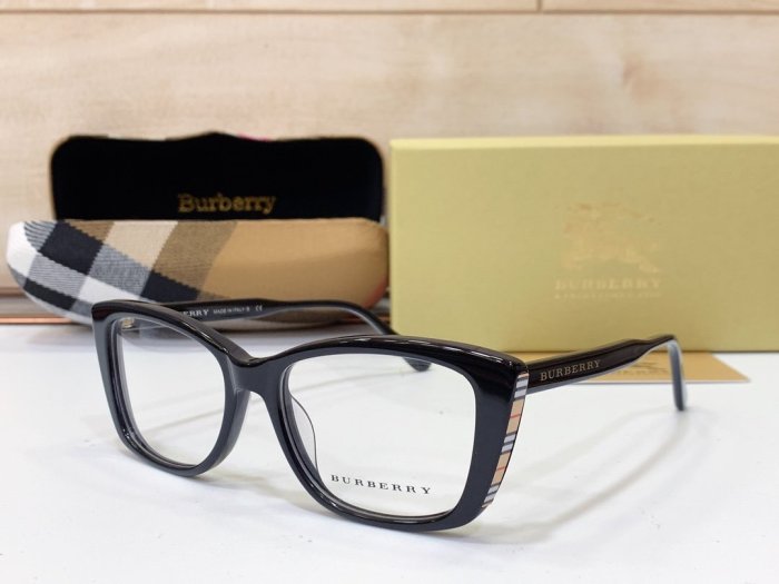 Burberry Sunglasses AAAA-1011