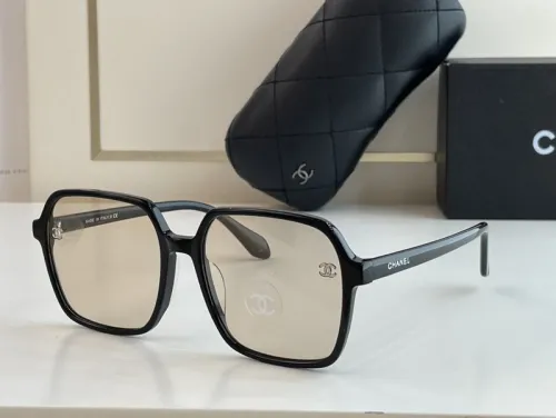 CHNL Sunglasses AAAA-628