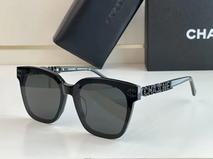 CHNL Sunglasses AAAA-855