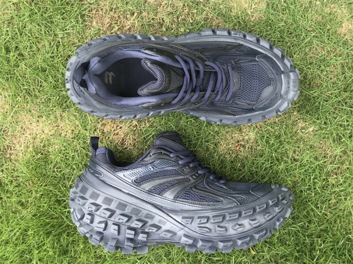 B 17FW Tripe-S High End Sneaker-313