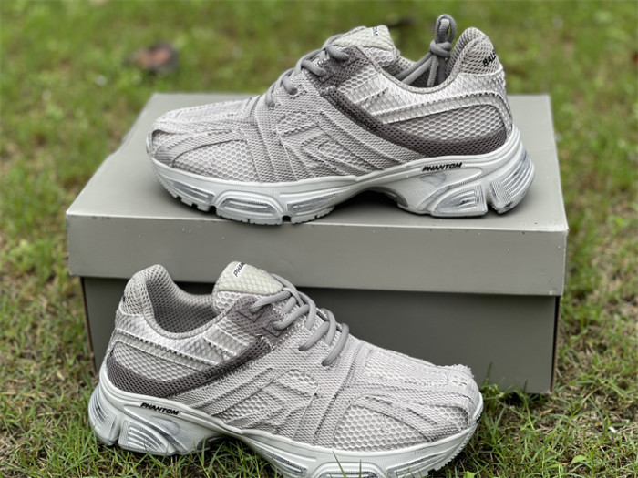 B 17FW Tripe-S High End Sneaker-287