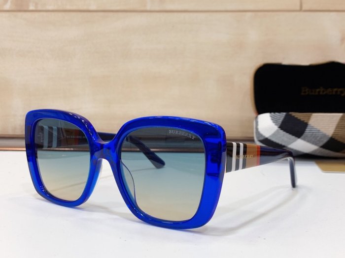 Burberry Sunglasses AAAA-914