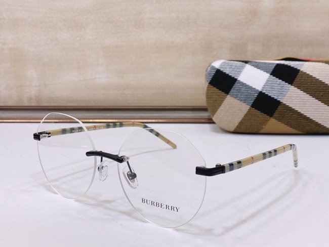 Burberry Sunglasses AAAA-886