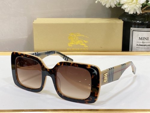 Burberry Sunglasses AAAA-196