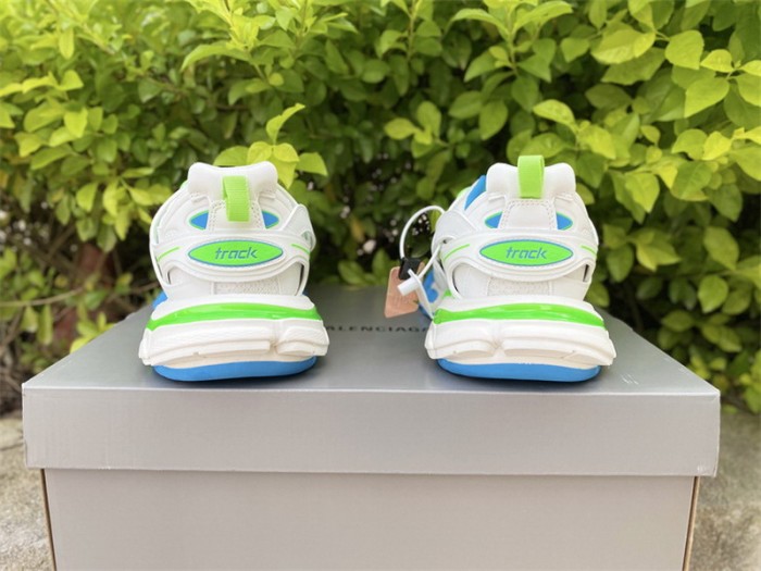 B 17FW Tripe-S High End Sneaker-208