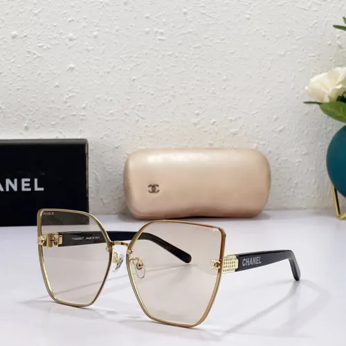 CHNL Sunglasses AAAA-374